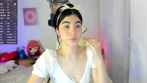 Snapshot of cyber_lizz chatting on 09-17-25, 12:23 Liz online show from 09-17-25, 12:23