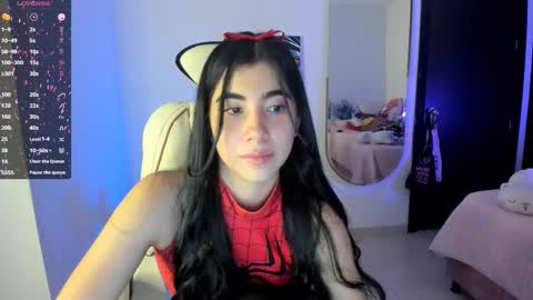 Snapshot of cyber_lizz chatting on 10-31-25, 10:33 Liz online show from 10-31-25, 10:33