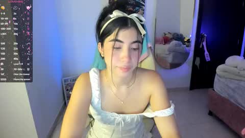 Snapshot of cyber_lizz chatting on 11-05-25, 11:16 Liz online show from 11-05-25, 11:16