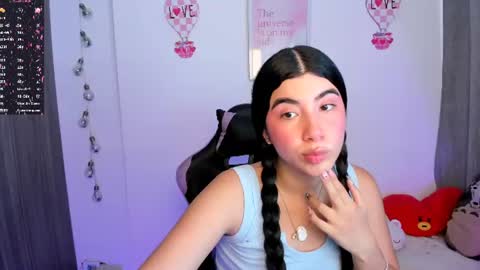 Liz online show from 06-11-26, 10:41