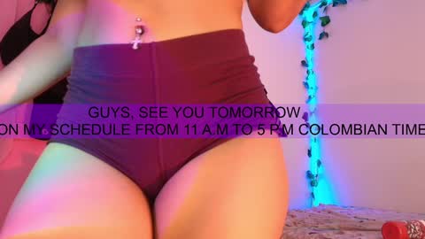 Snapshot of cybercami chatting on 12-17-24, 10:32 Camila online show from 12-17-24, 10:32