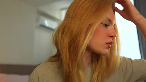 Snapshot of cyberheart_ chatting on 10-02-25, 12:56 EMILY online show from 10-02-25, 12:56