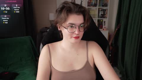 Helen Blossom online show from 12-10-24, 10:47