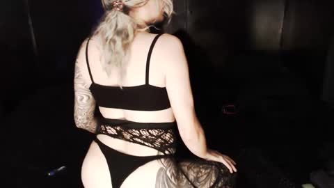 Nikki online show from 03-09-26, 03:05