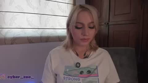  cyber zoe   online show from 07-15-26, 08:47