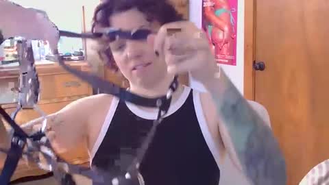 Snapshot of cyborgdyke chatting on 10-31-25, 03:02 cyborgdyke online show from 10-31-25, 03:02