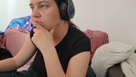 Cyndee Winter online show from 06-09-26, 04:07