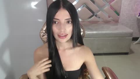 Snapshot of cynthia_ch chatting on 10-01-25, 03:56 CINTIA ARAUJO online show from 10-01-25, 03:56