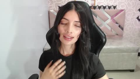 Snapshot of cynthia_ch chatting on 10-23-25, 03:50 CINTIA ARAUJO online show from 10-23-25, 03:50