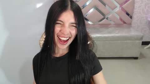 Snapshot of cynthia_ch chatting on 11-19-25, 04:01 CINTIA ARAUJO online show from 11-19-25, 04:01