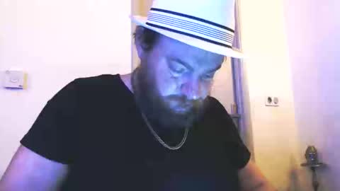 Cyrilhot88 online show from 05-21-26, 01:45