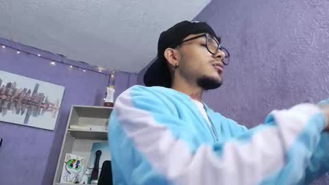 Snapshot of d4ni_king chatting on 11-19-25, 03:17 d4ni_king online show from 11-19-25, 03:17