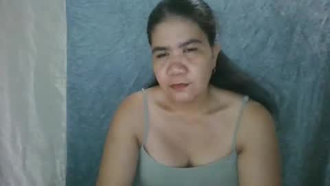 Snapshot of d84real chatting on 10-15-25, 10:48 Virg online show from 10-15-25, 10:48