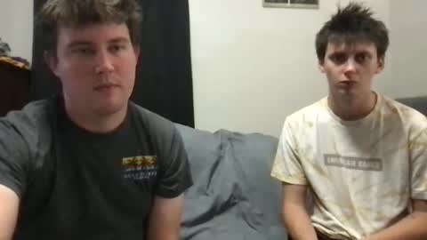 Snapshot of d_dart chatting on 10-25-25, 03:14 Aeboy12 online show from 10-25-25, 03:14