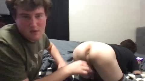 Snapshot of d_dart chatting on 11-29-25, 04:37 Aeboy12 online show from 11-29-25, 04:37