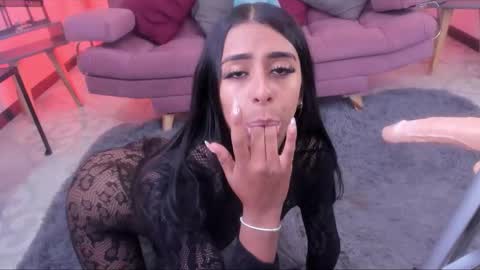 Daniela  online show from 11-19-25, 12:16