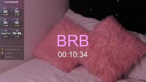 Snapshot of daarlene chatting on 01-06-25, 05:27 Darlene online show from 01-06-25, 05:27