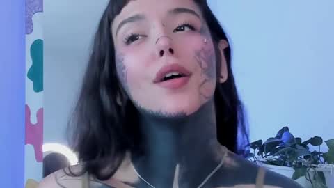 Snapshot of daarlene chatting on 03-08-25, 10:02 Darlene online show from 03-08-25, 10:02