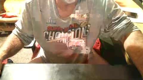 dabaatendae online show from 12-16-25, 05:01