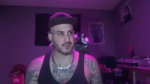 Snapshot of dabirdfree chatting on 02-09-25, 07:30 Destroyer online show from 02-09-25, 07:30