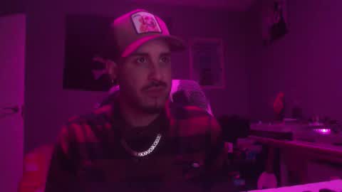 Snapshot of dabirdfree chatting on 11-23-25, 03:39 Destroyer online show from 11-23-25, 03:39