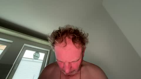Snapshot of dachdecker7269559338 chatting on 07-19-26, 05:00 Dachdecker online show from 07-19-26, 05:00