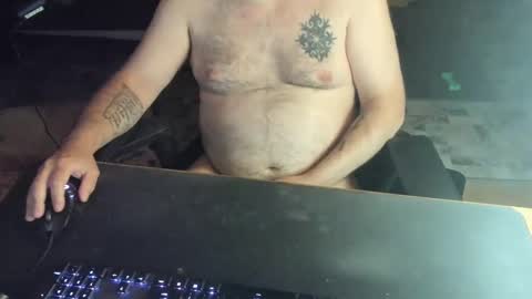 Snapshot of dadbodfatrod chatting on 09-14-25, 06:51 Daddy online show from 09-14-25, 06:51