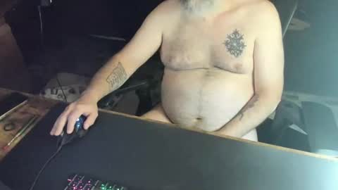 Snapshot of dadbodfatrod chatting on 11-17-25, 10:59 Daddy online show from 11-17-25, 10:59