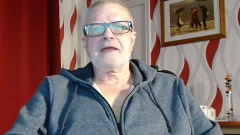 Snapshot of daddiescockforyou chatting on 01-13-25, 08:58 Brian ... online show from 01-13-25, 08:58