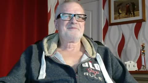 Snapshot of daddiescockforyou chatting on 01-16-25, 08:57 Brian ... online show from 01-16-25, 08:57