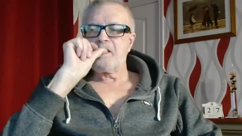 Snapshot of daddiescockforyou chatting on 01-27-25, 08:49 Brian ... online show from 01-27-25, 08:49