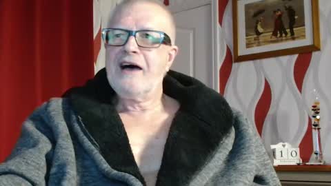 Snapshot of daddiescockforyou chatting on 02-10-25, 09:04 Brian ... online show from 02-10-25, 09:04