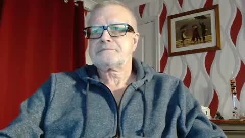 Snapshot of daddiescockforyou chatting on 03-11-25, 09:04 Brian ... online show from 03-11-25, 09:04