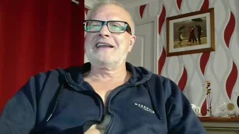 Snapshot of daddiescockforyou chatting on 09-30-25, 08:03 Brian ... online show from 09-30-25, 08:03