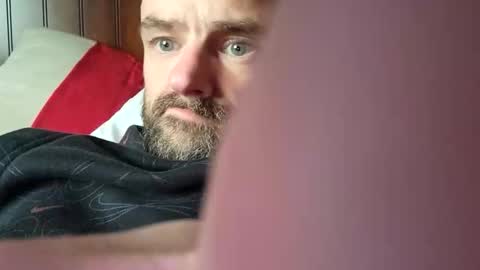 daddio422 online show from 11-24-25, 02:39