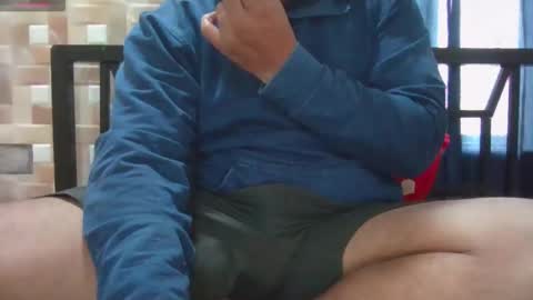 Daddy online show from 12-18-25, 06:52