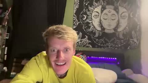 Snapshot of daddyandmexo chatting on 03-30-26, 08:04 daddyandmexo online show from 03-30-26, 08:04