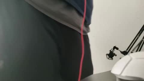 Snapshot of daddybod89 chatting on 02-21-25, 09:43 Daddybody89 online show from 02-21-25, 09:43