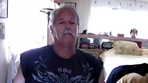 Snapshot of daddydick873570 chatting on 08-01-26, 08:30 daddydick873570 online show from 08-01-26, 08:30