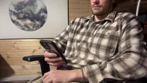 Leo online show from 11-25-25, 10:32