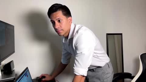 Snapshot of daddyfit95 chatting on 06-08-26, 08:31 daddyfit95 online show from 06-08-26, 08:31