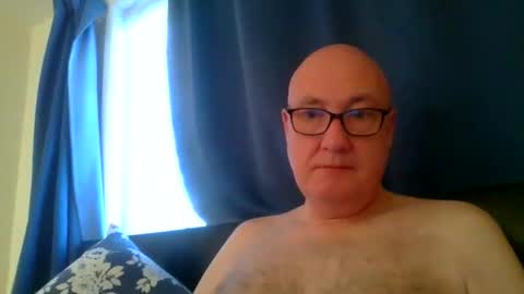 daddyhere4uall6 online show from 11-26-25, 08:04