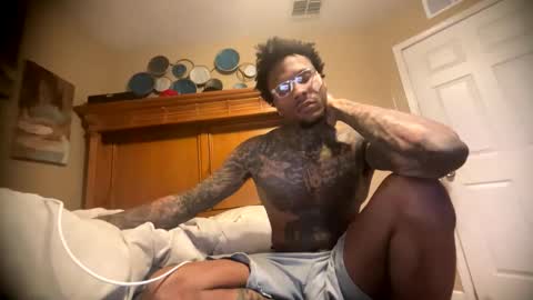 sexy tatted king bbc online show from 04-17-26, 01:19