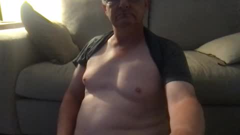 daddymike92883_1 online show from 03-12-25, 06:40