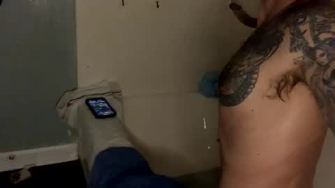 Snapshot of daddyontherd chatting on 12-28-24, 10:55 EOnTheRd online show from 12-28-24, 10:55