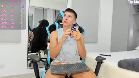 Snapshot of daddyrich4u chatting on 10-06-25, 09:56 daddyrich4u online show from 10-06-25, 09:56