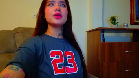 Snapshot of daddys_little_secrett chatting on 06-24-26, 12:53 Valen online show from 06-24-26, 12:53