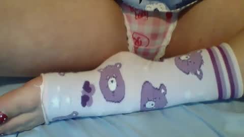 Snapshot of daddysgirlava chatting on 03-04-25, 02:27 Ava Angel online show from 03-04-25, 02:27