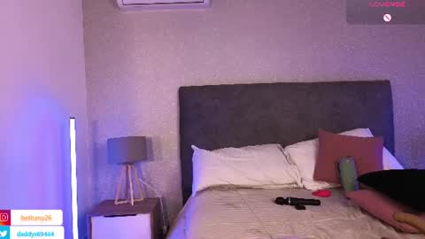 Snapshot of daddysgirrl1_ chatting on 06-25-26, 05:12 Bethany online show from 06-25-26, 05:12