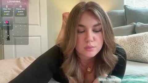 Snapshot of daddyslittlegirl12 chatting on 09-23-25, 05:49 Jaime online show from 09-23-25, 05:49